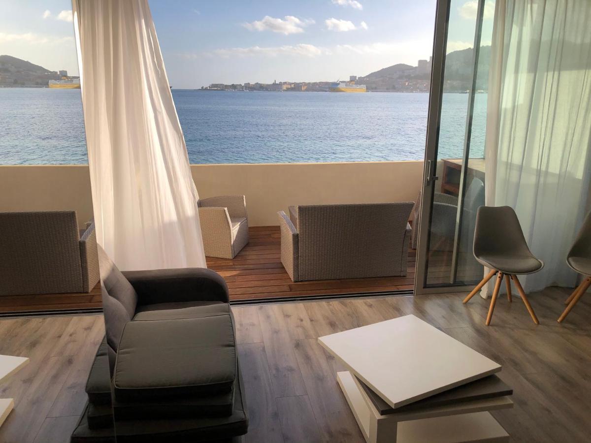 Studio Pieds Dans L'Eau Ajaccio  Dış mekan fotoğraf